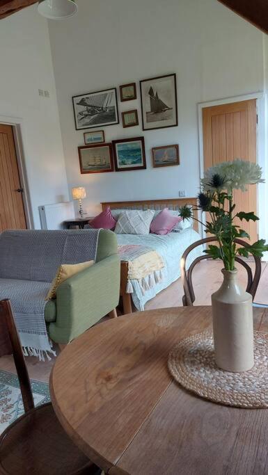 Brooklands Barn Appartement Lower Swanwick Buitenkant foto